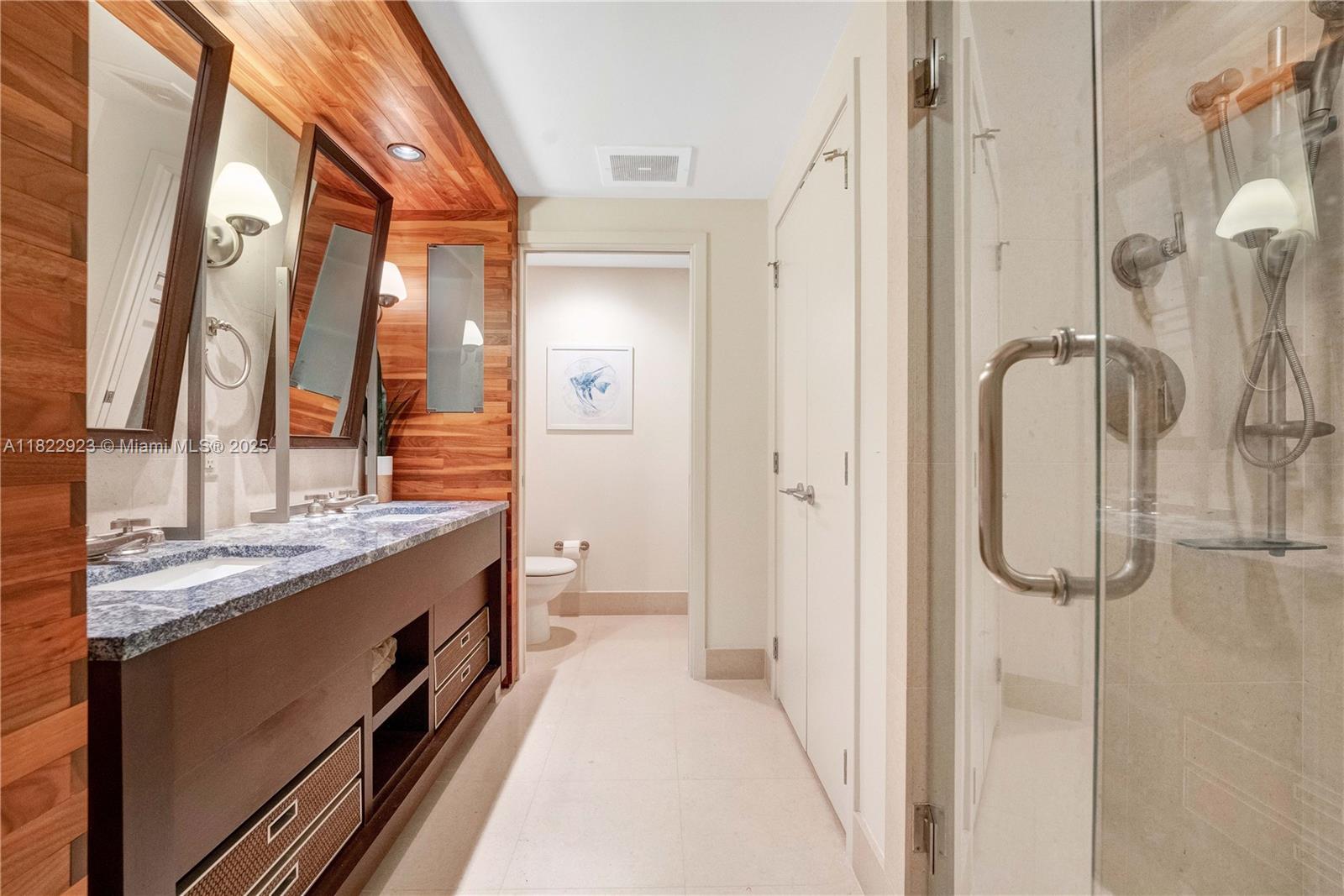 image Carillon Condo24