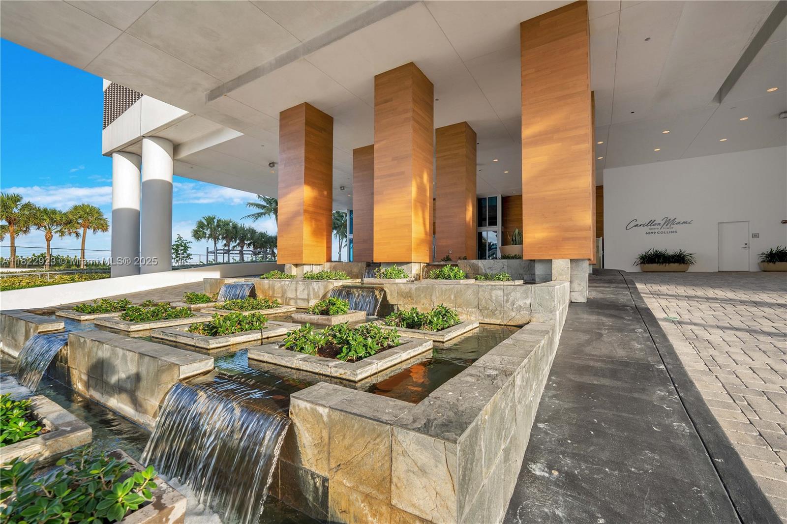 image Carillon Condo33