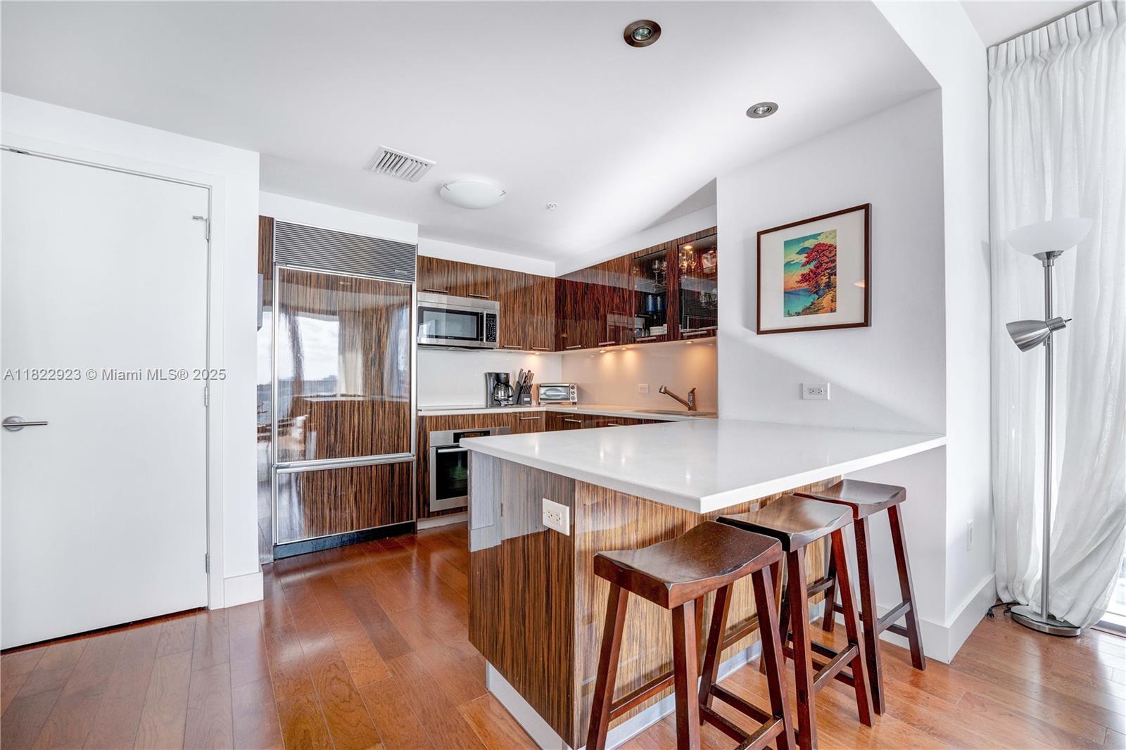 image Carillon Condo7