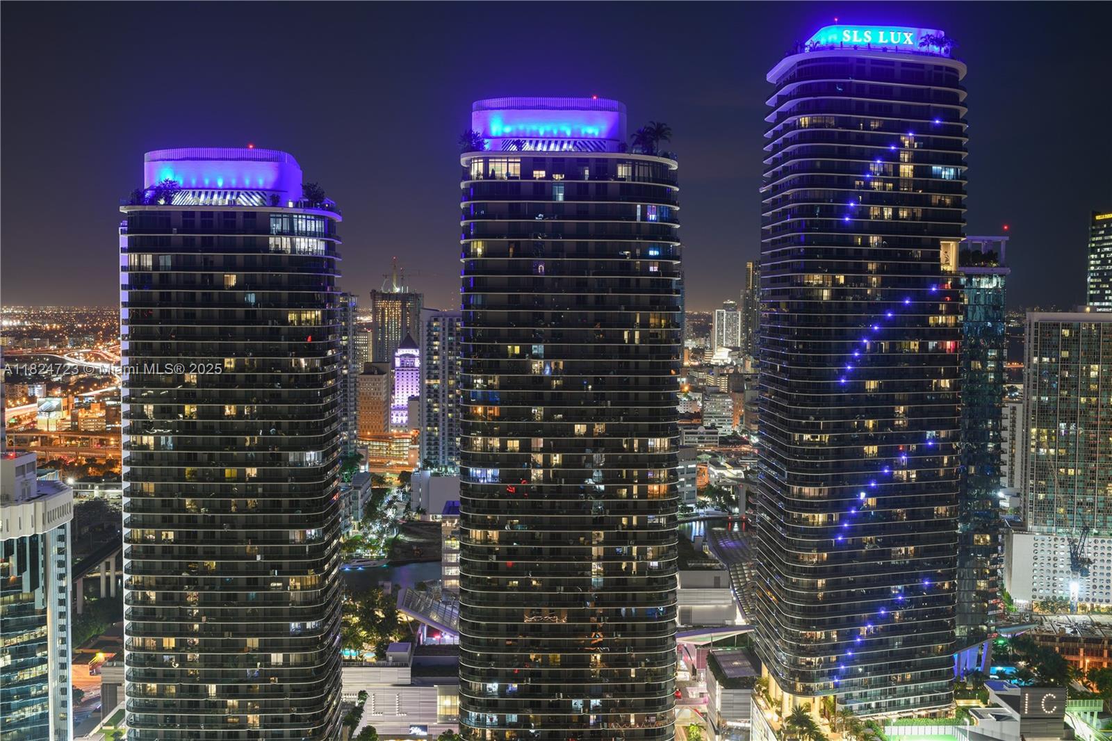 image Brickell Heights42