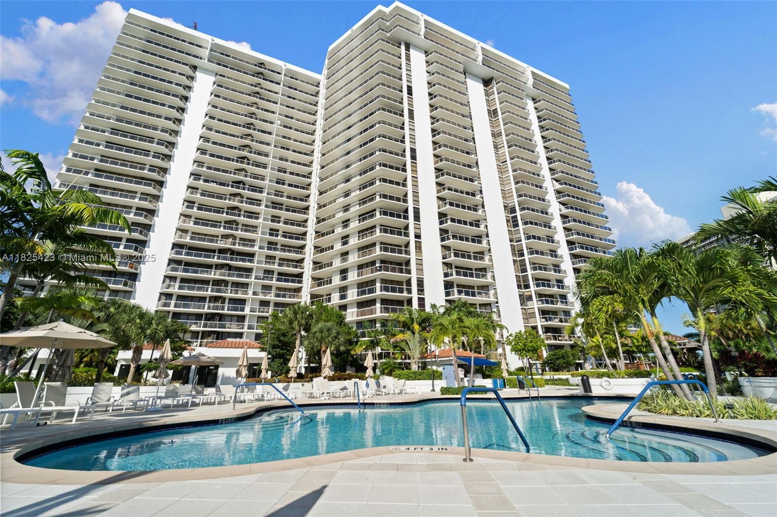image Hamptons West Condo16