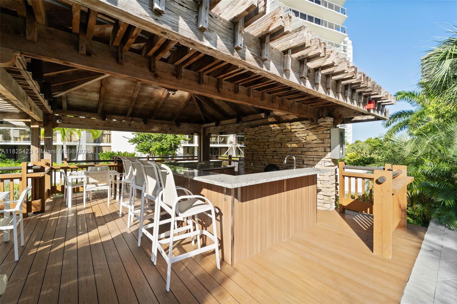 image Hamptons West Condo18