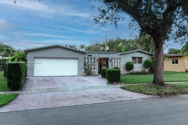 5090 SW 89th Ave