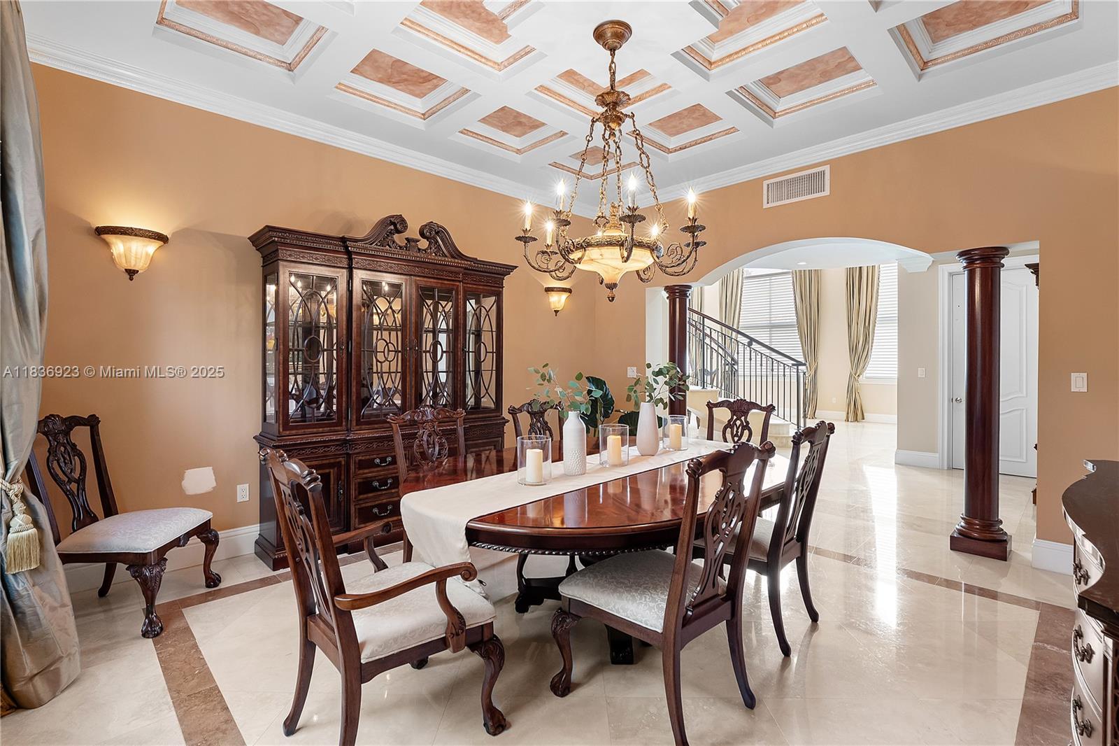 66 S Hibiscus Dr Miami Beach, FL 33139 66 S Hibiscus Dr Miami Beach, FL 33139
