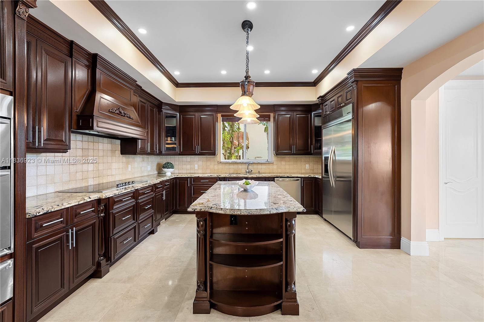 66 S Hibiscus Dr Miami Beach, FL 33139 66 S Hibiscus Dr Miami Beach, FL 33139