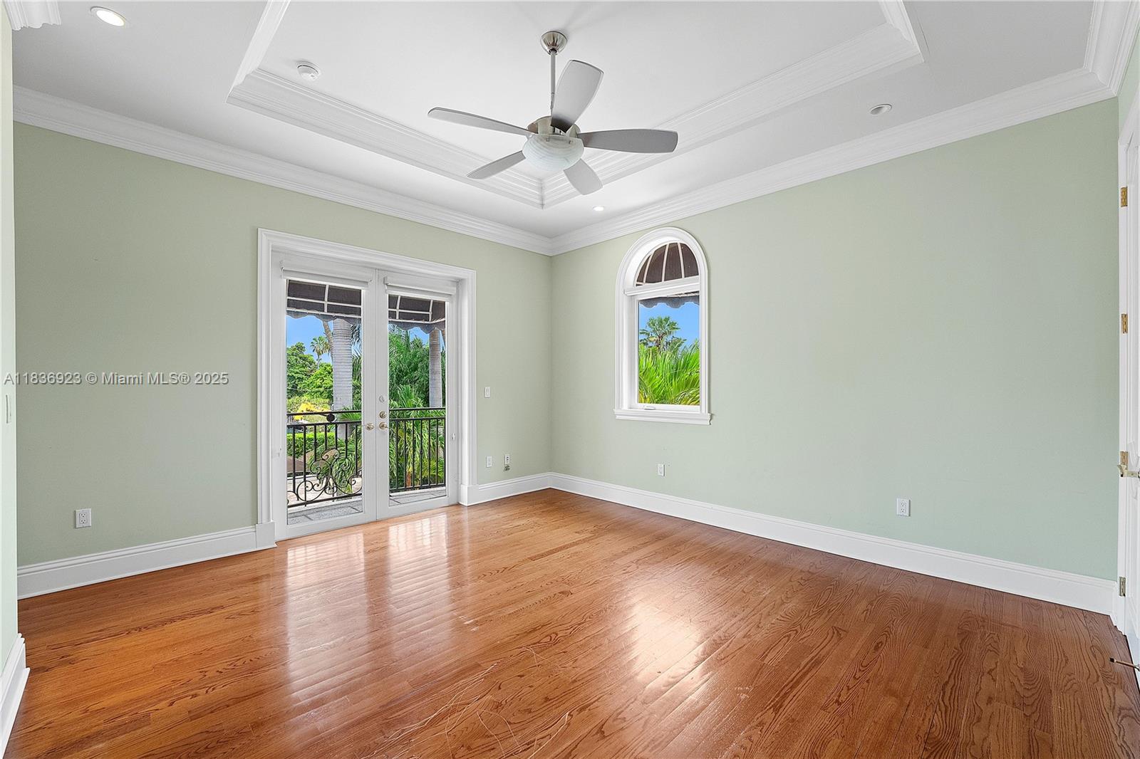 66 S Hibiscus Dr Miami Beach, FL 33139 66 S Hibiscus Dr Miami Beach, FL 33139