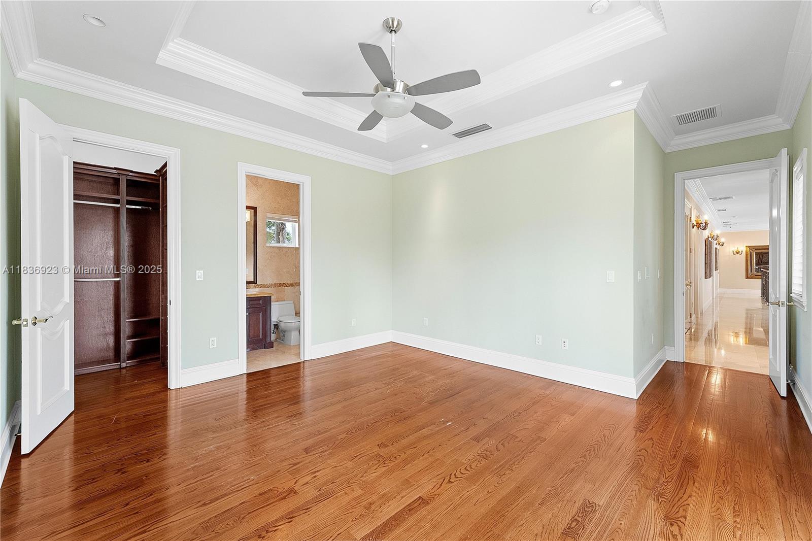 66 S Hibiscus Dr Miami Beach, FL 33139 66 S Hibiscus Dr Miami Beach, FL 33139