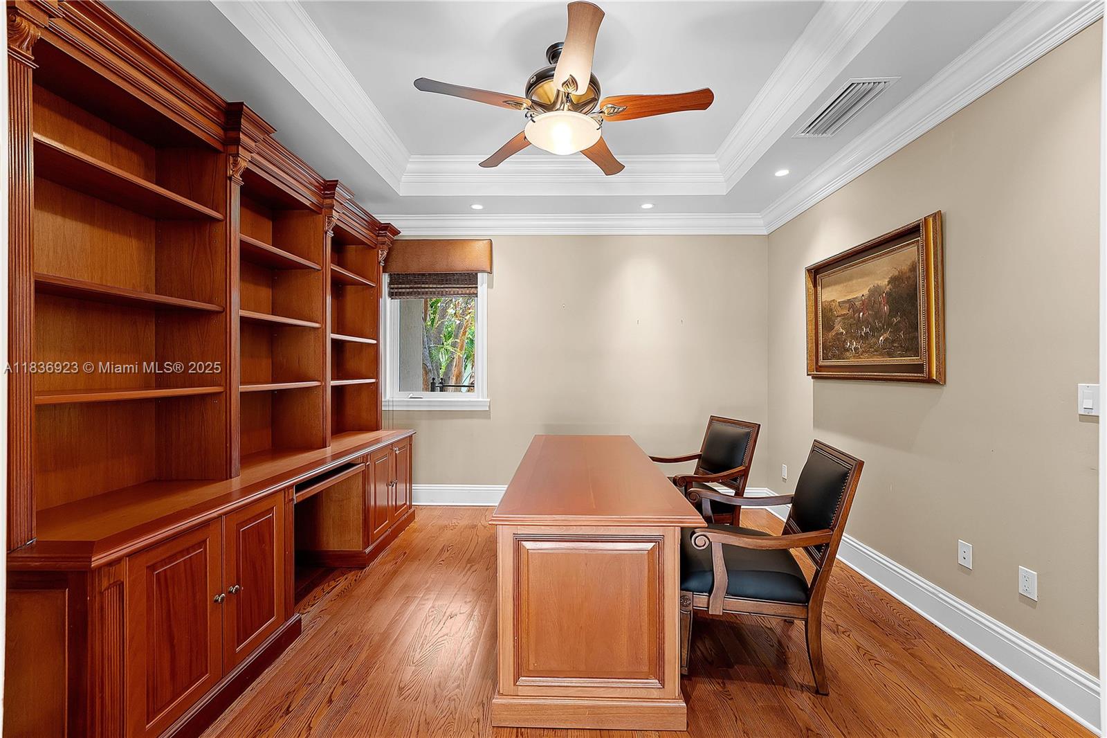 66 S Hibiscus Dr Miami Beach, FL 33139 66 S Hibiscus Dr Miami Beach, FL 33139