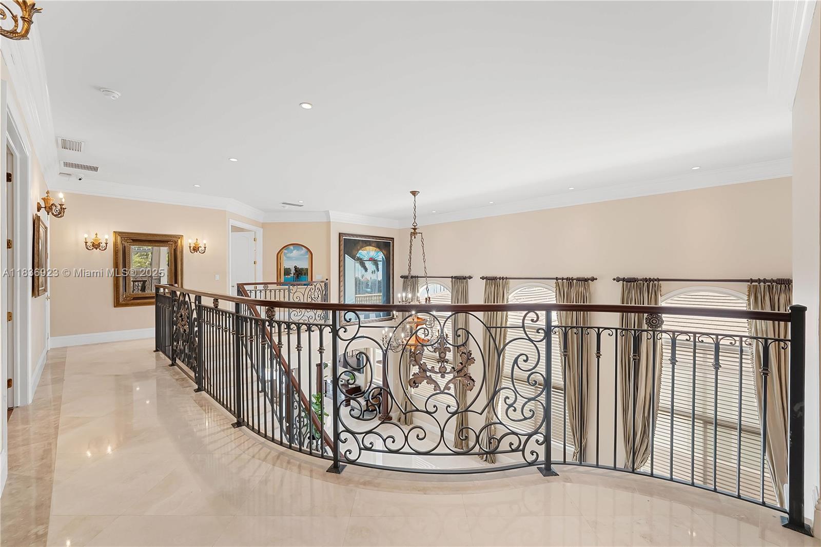 66 S Hibiscus Dr Miami Beach, FL 33139 66 S Hibiscus Dr Miami Beach, FL 33139