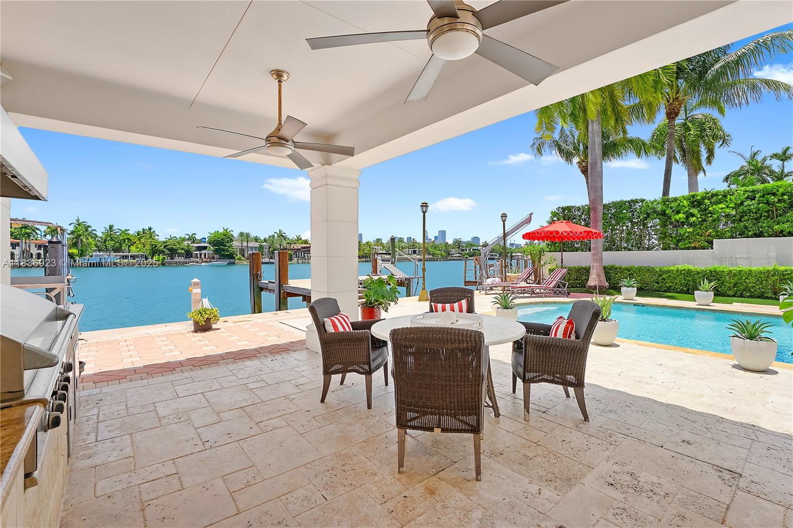 66 S Hibiscus Dr Miami Beach, FL 33139 66 S Hibiscus Dr Miami Beach, FL 33139