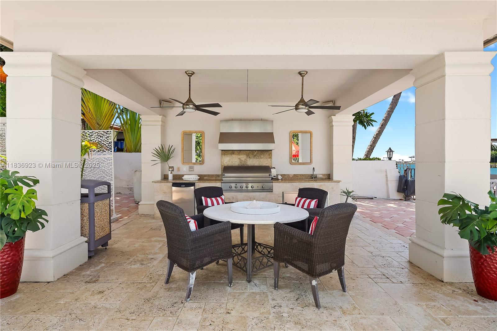 66 S Hibiscus Dr Miami Beach, FL 33139 66 S Hibiscus Dr Miami Beach, FL 33139