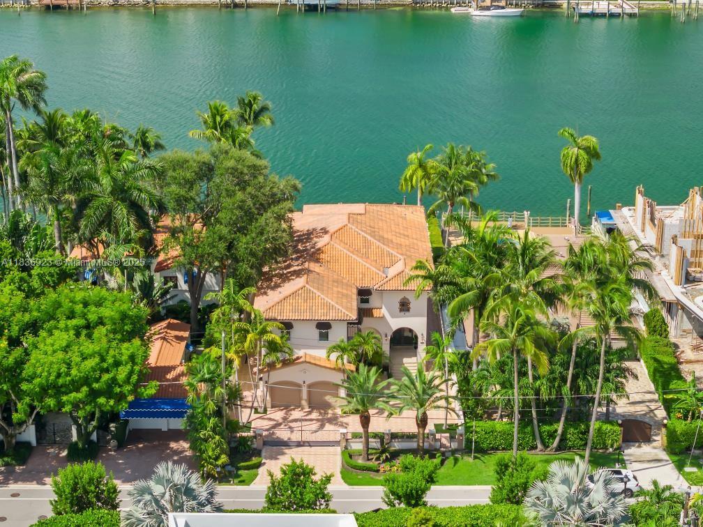 66 S Hibiscus Dr Miami Beach, FL 33139 66 S Hibiscus Dr Miami Beach, FL 33139