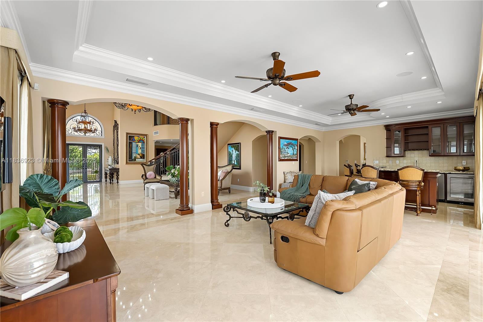 66 S Hibiscus Dr Miami Beach, FL 33139 66 S Hibiscus Dr Miami Beach, FL 33139