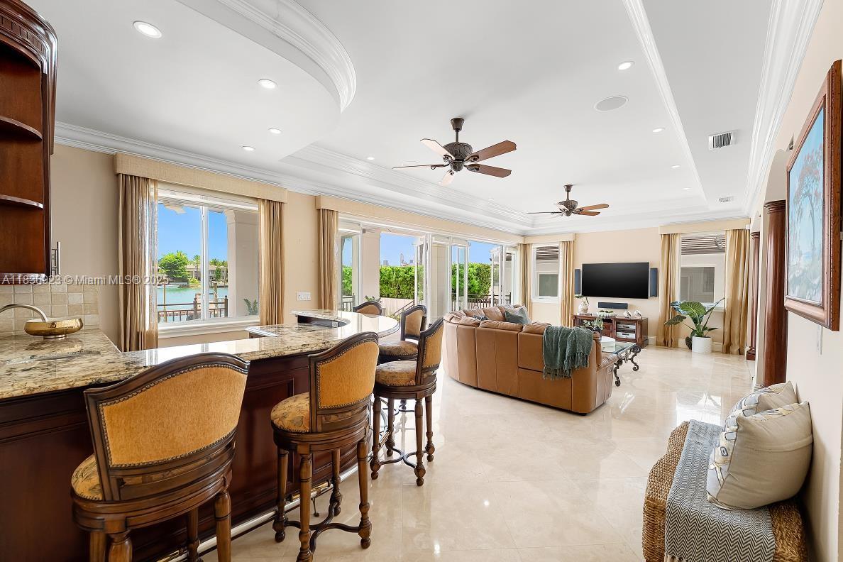 66 S Hibiscus Dr Miami Beach, FL 33139 66 S Hibiscus Dr Miami Beach, FL 33139