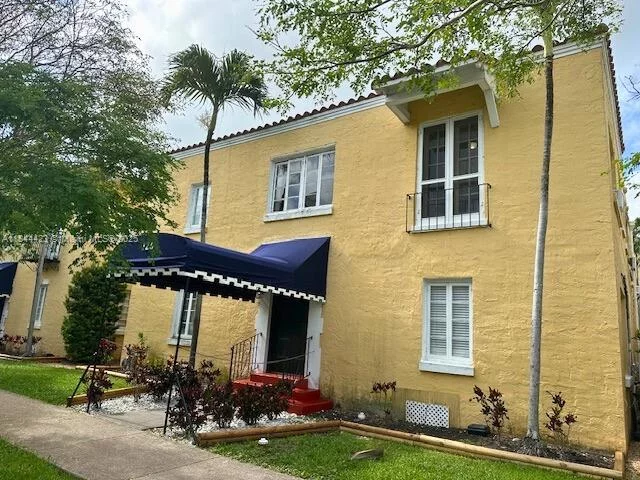 126 Mendoza Ave #3