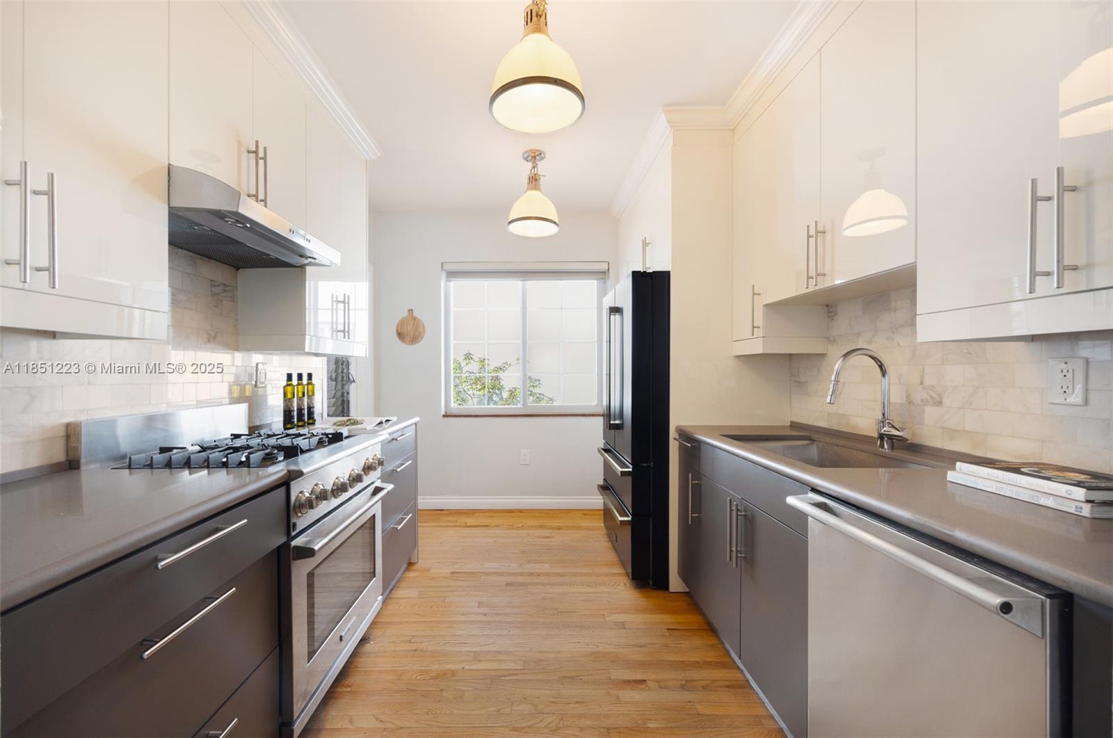 727 NE 76th St Miami, FL 33138