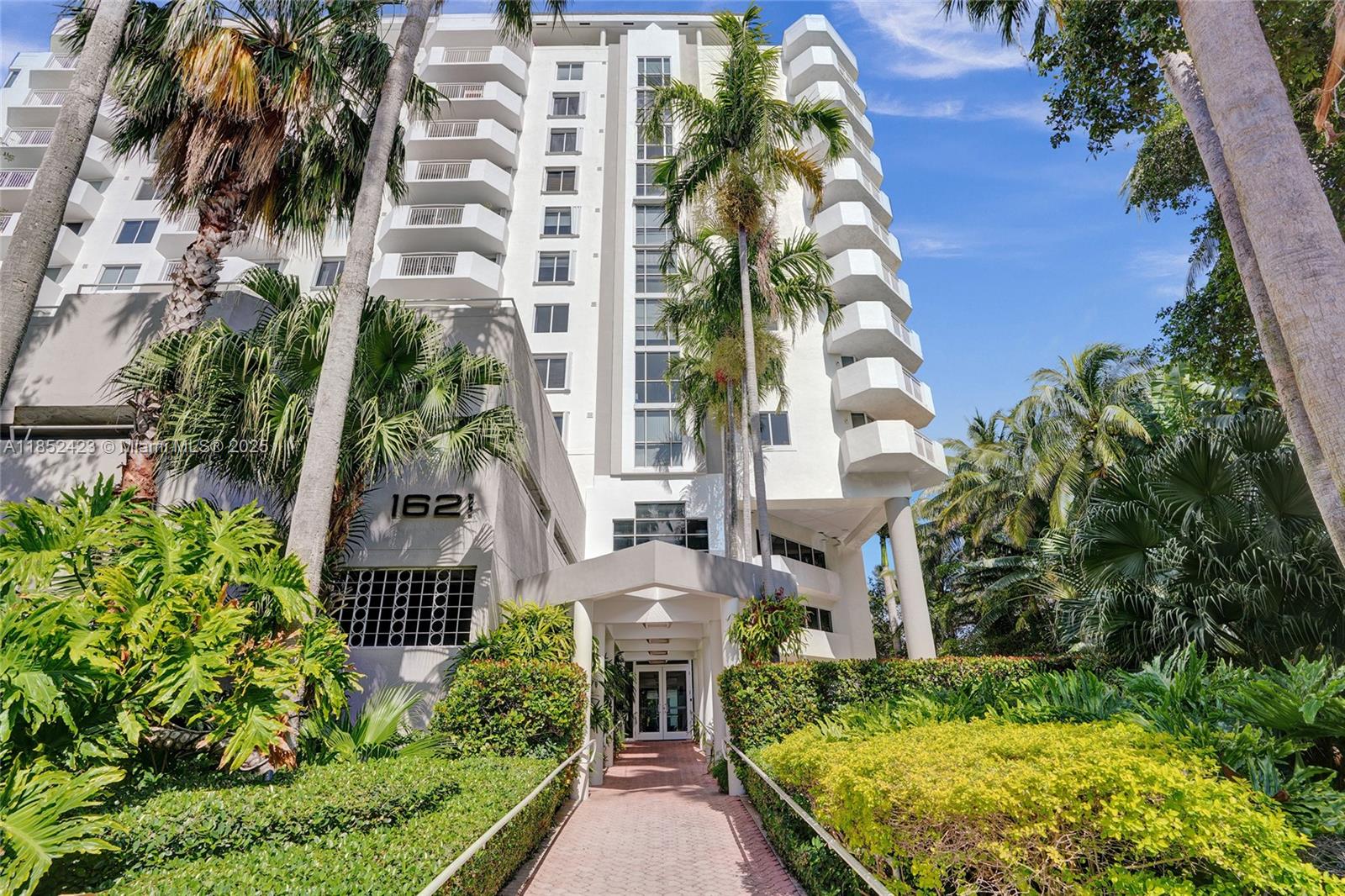 1621 Bay Rd #606