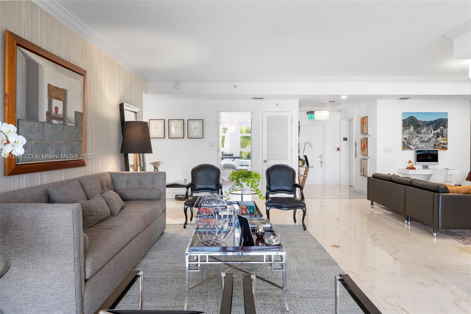 723 Crandon Blvd #305 Key Biscayne, FL 33149