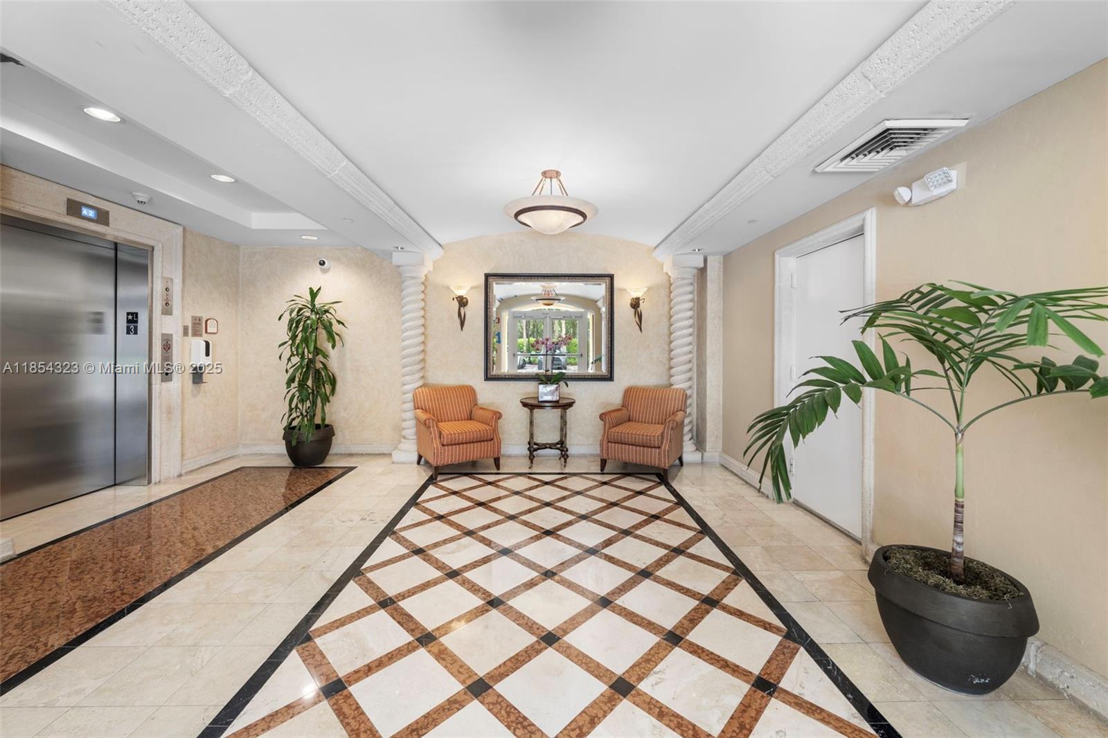 723 Crandon Blvd #305 Key Biscayne, FL 33149