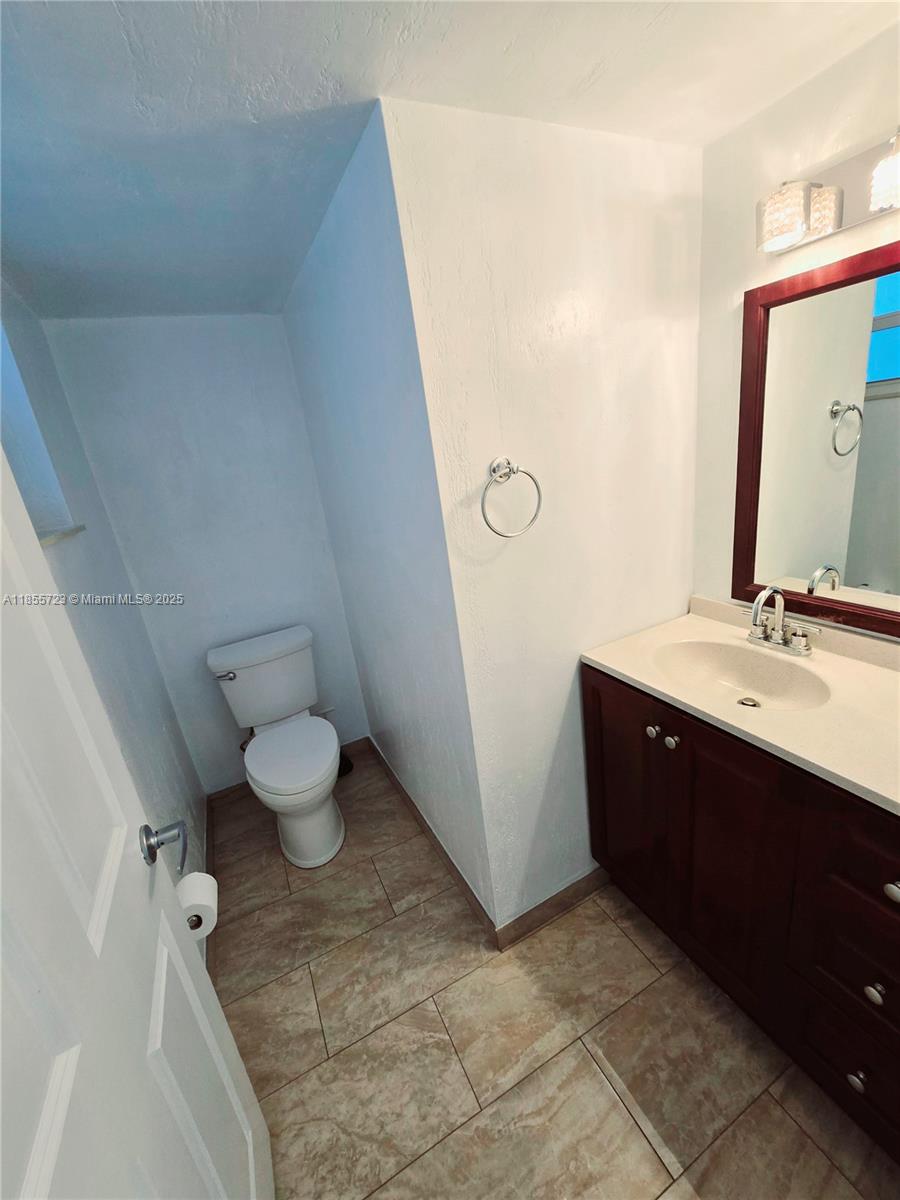 7440 Harding Ave #403,Miami Beach, FL 33141