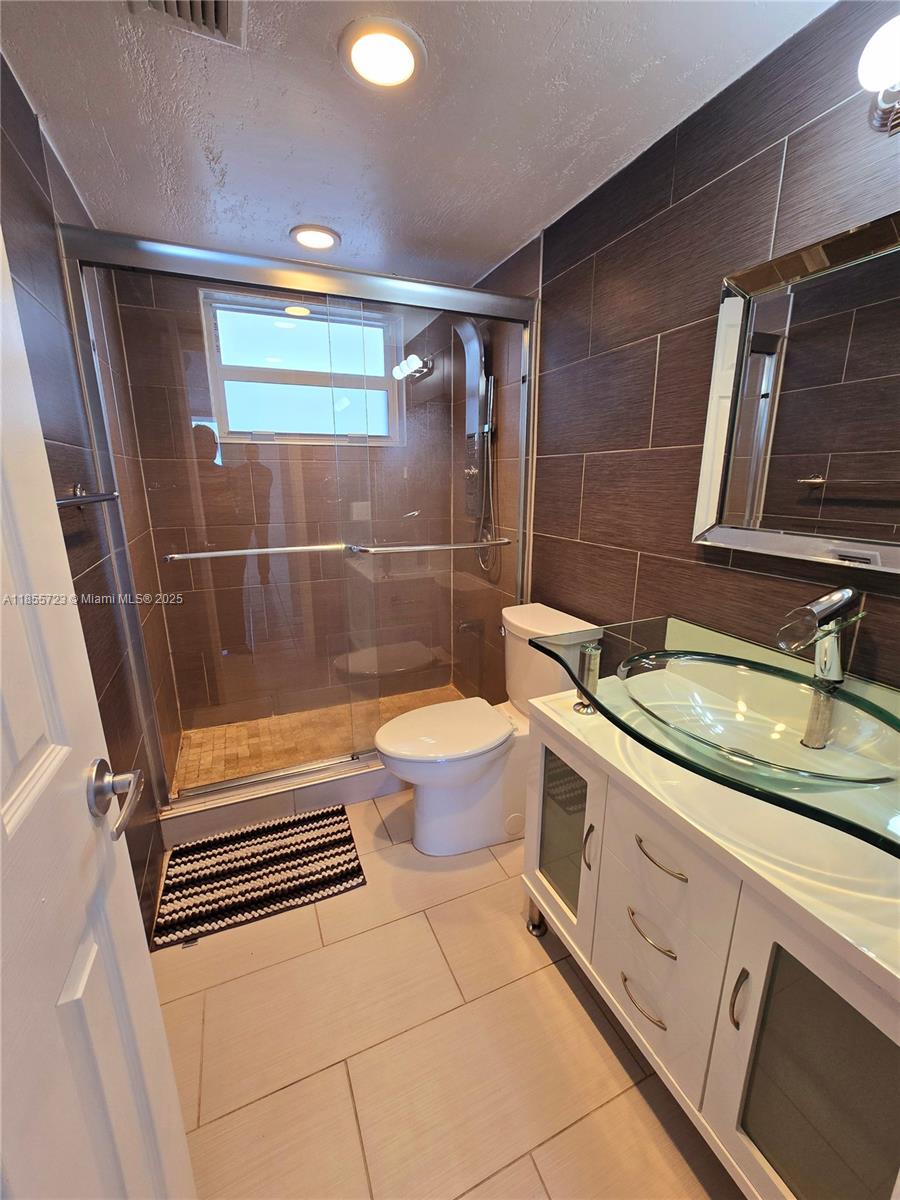 7440 Harding Ave #403,Miami Beach, FL 33141