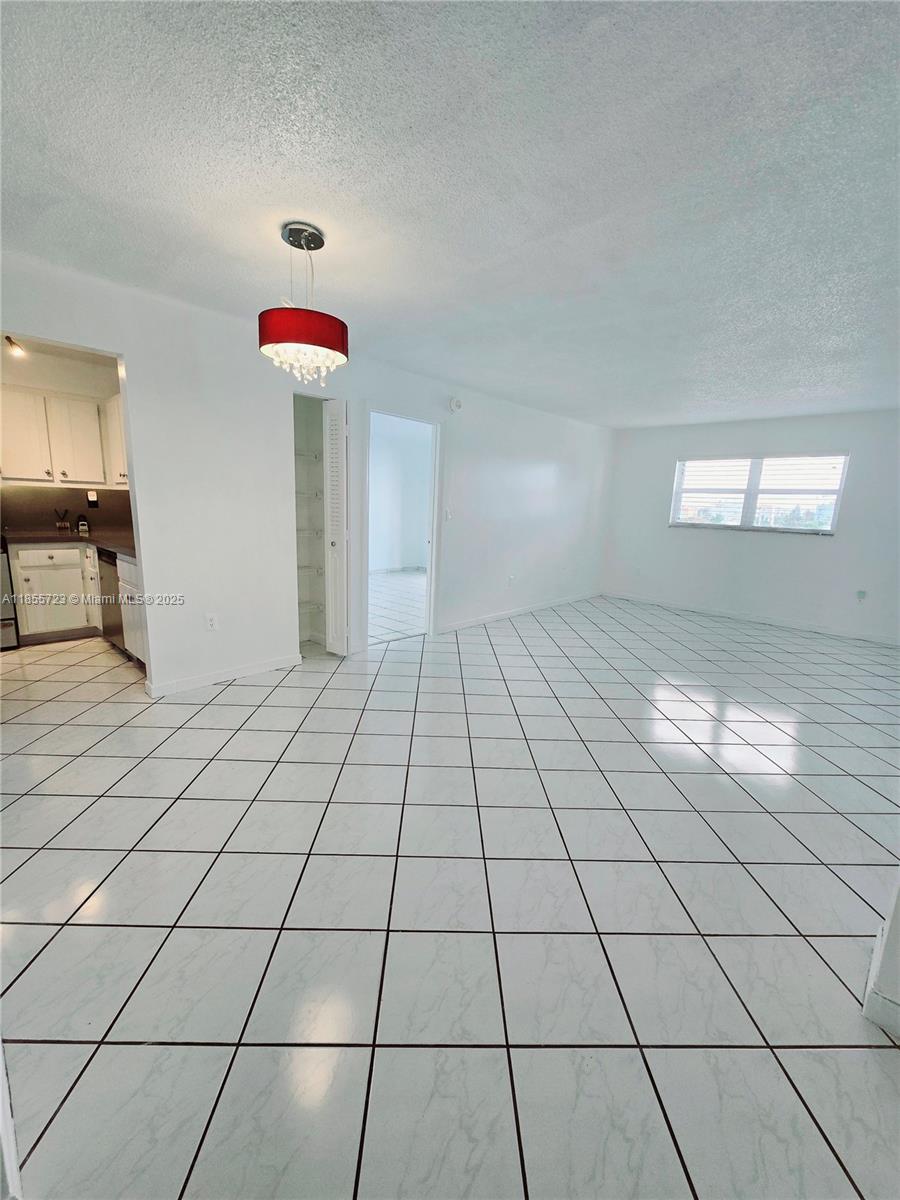 7440 Harding Ave #403,Miami Beach, FL 33141