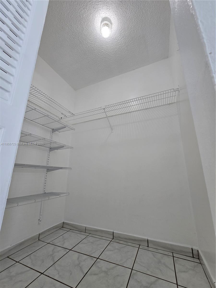 7440 Harding Ave #403,Miami Beach, FL 33141