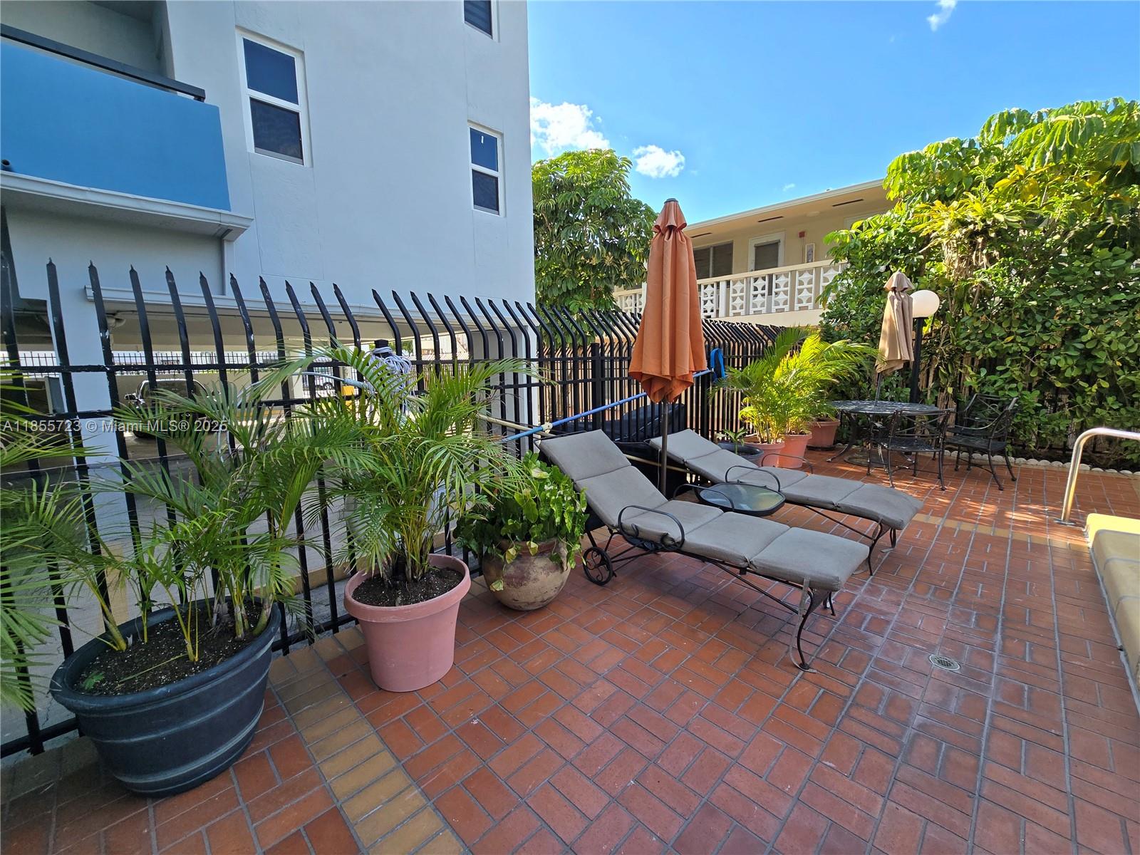 7440 Harding Ave #403,Miami Beach, FL 33141