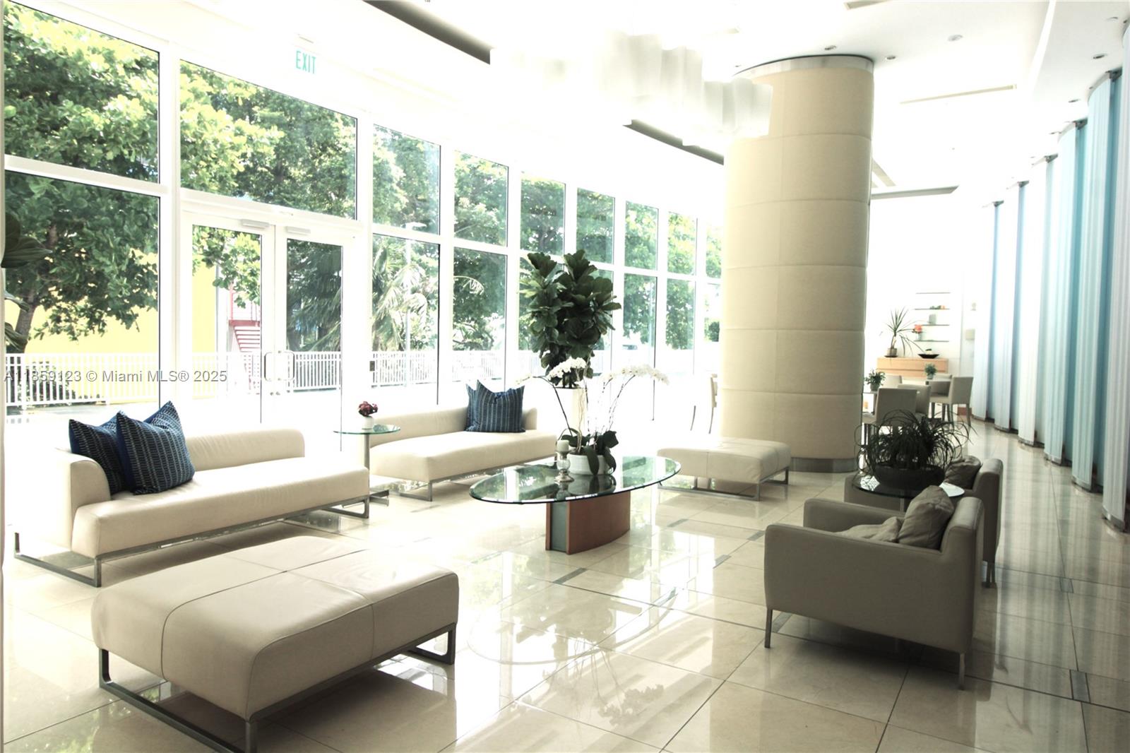 2101 Brickell Ave #1711