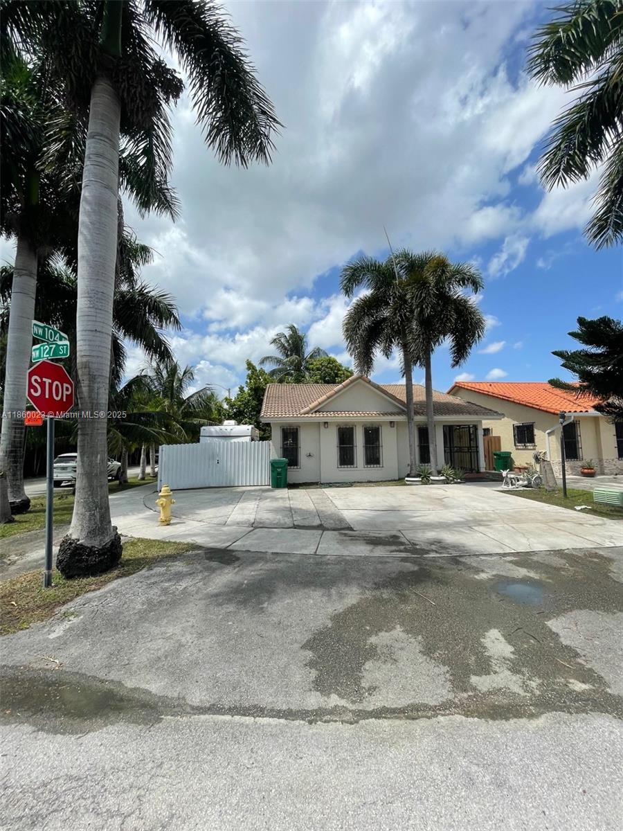 10399 NW 127th St