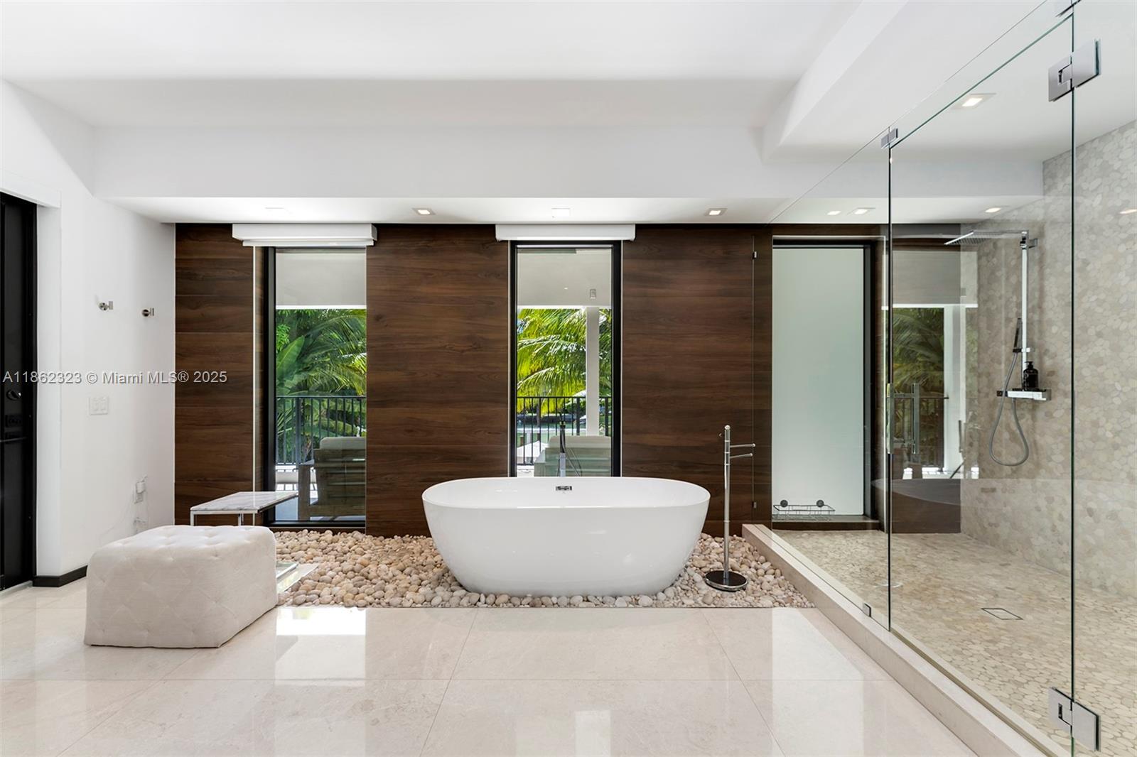 3734 Chase Ave Miami Beach, FL 33140