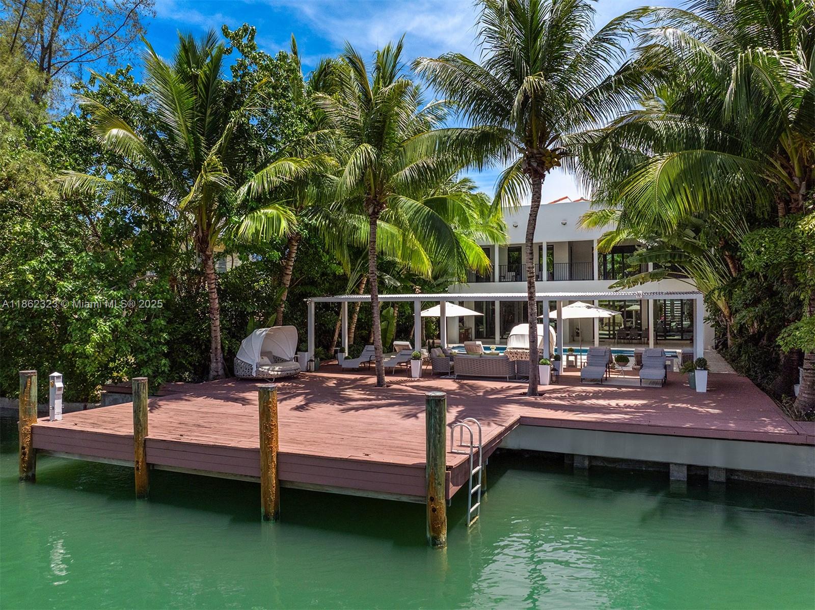 3734 Chase Ave Miami Beach, FL 33140