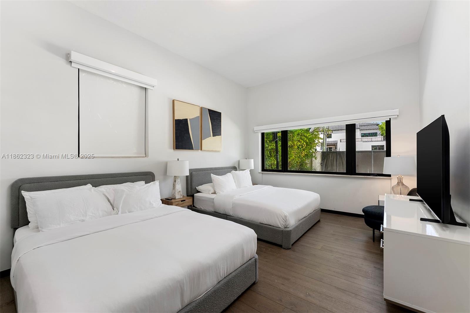 3734 Chase Ave Miami Beach, FL 33140