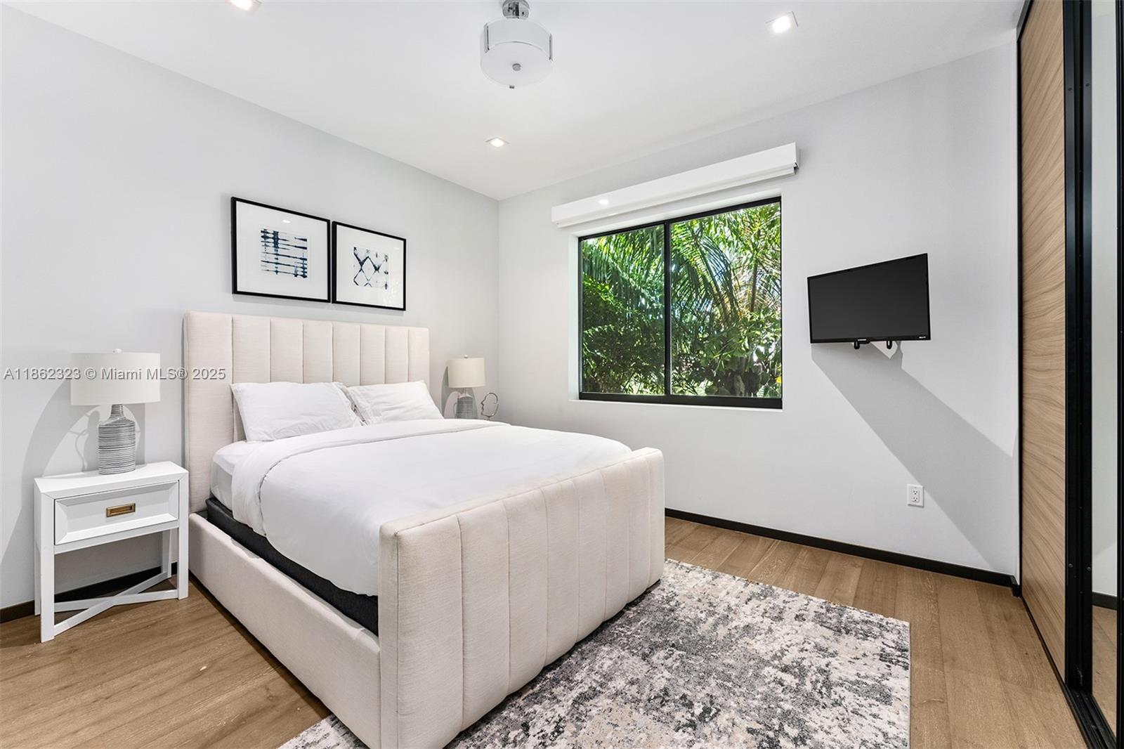 3734 Chase Ave Miami Beach, FL 33140