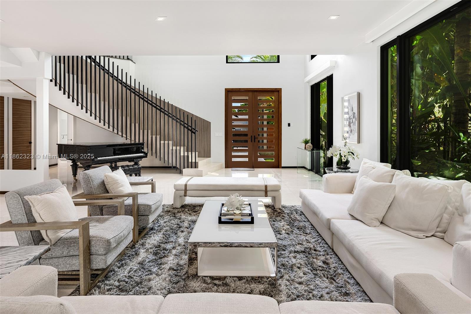 3734 Chase Ave Miami Beach, FL 33140