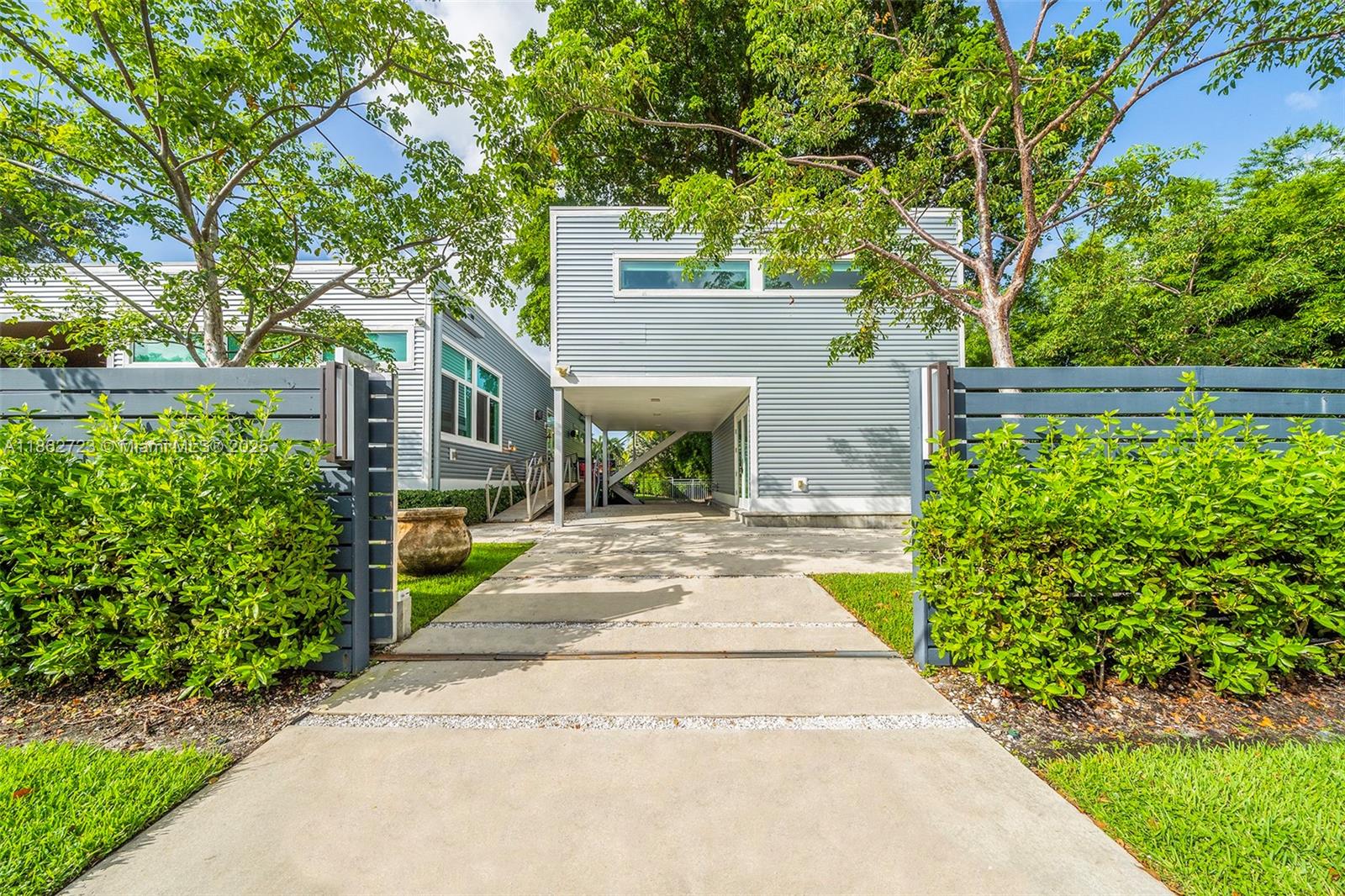 1000 NE Little Riv Dr Miami, FL 33138 1000 NE Little Riv Dr Miami, FL 33138