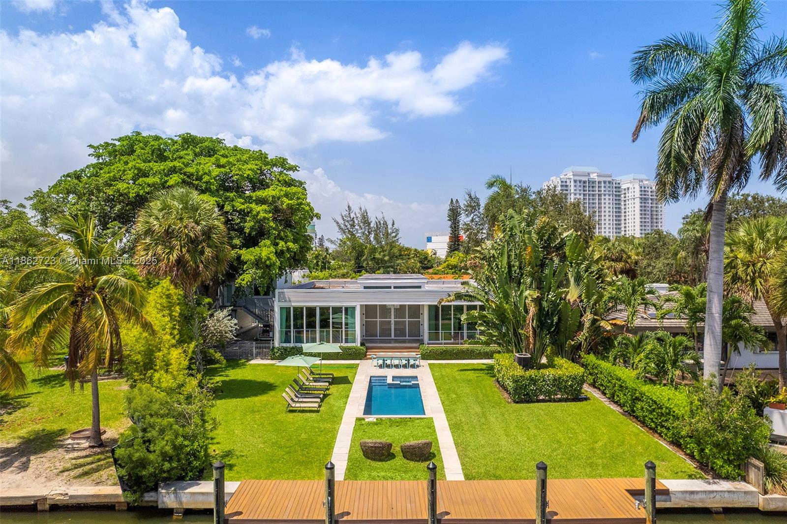 1000 NE Little Riv Dr Miami, FL 33138 1000 NE Little Riv Dr Miami, FL 33138