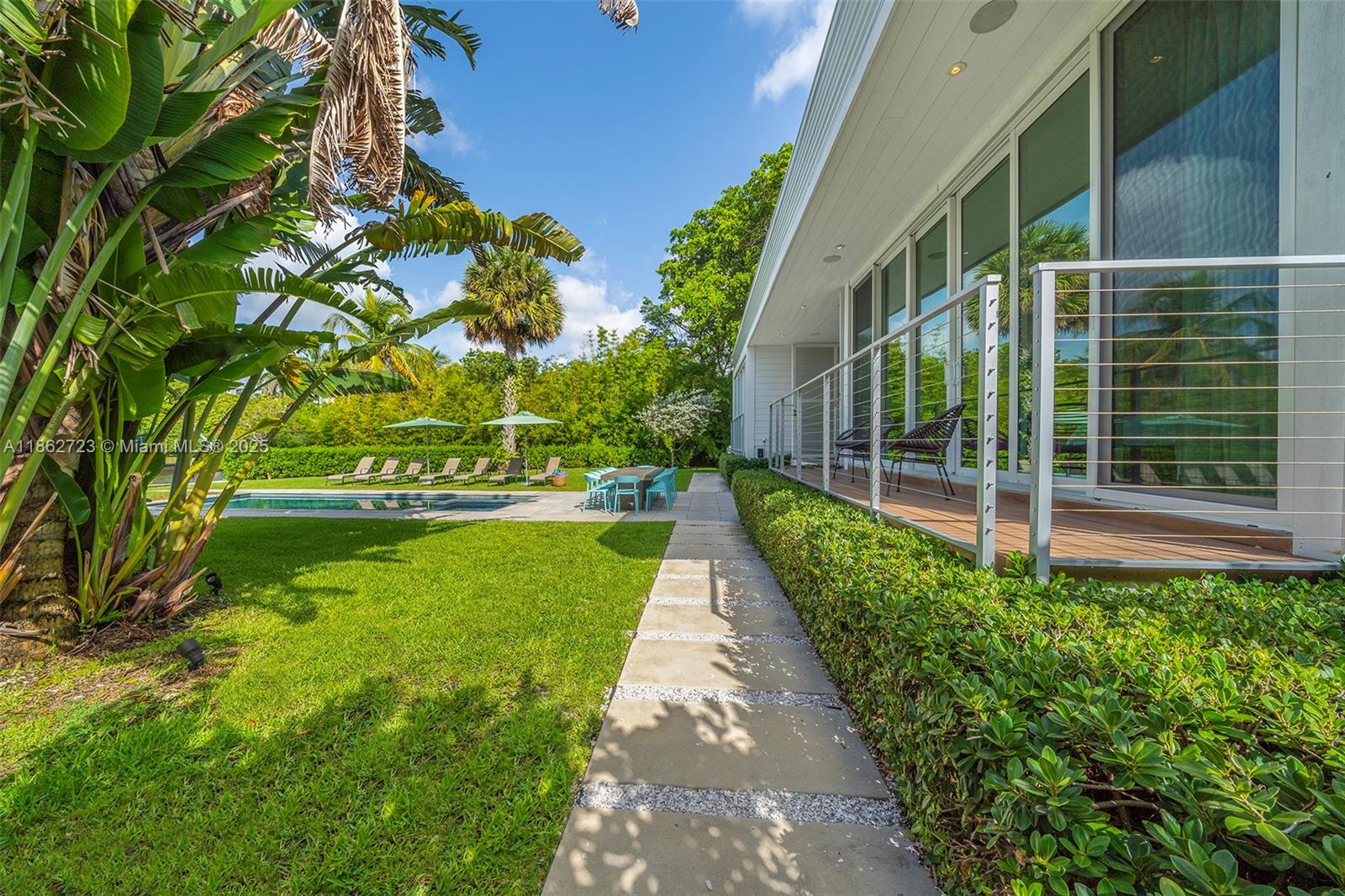 1000 NE Little Riv Dr Miami, FL 33138 1000 NE Little Riv Dr Miami, FL 33138