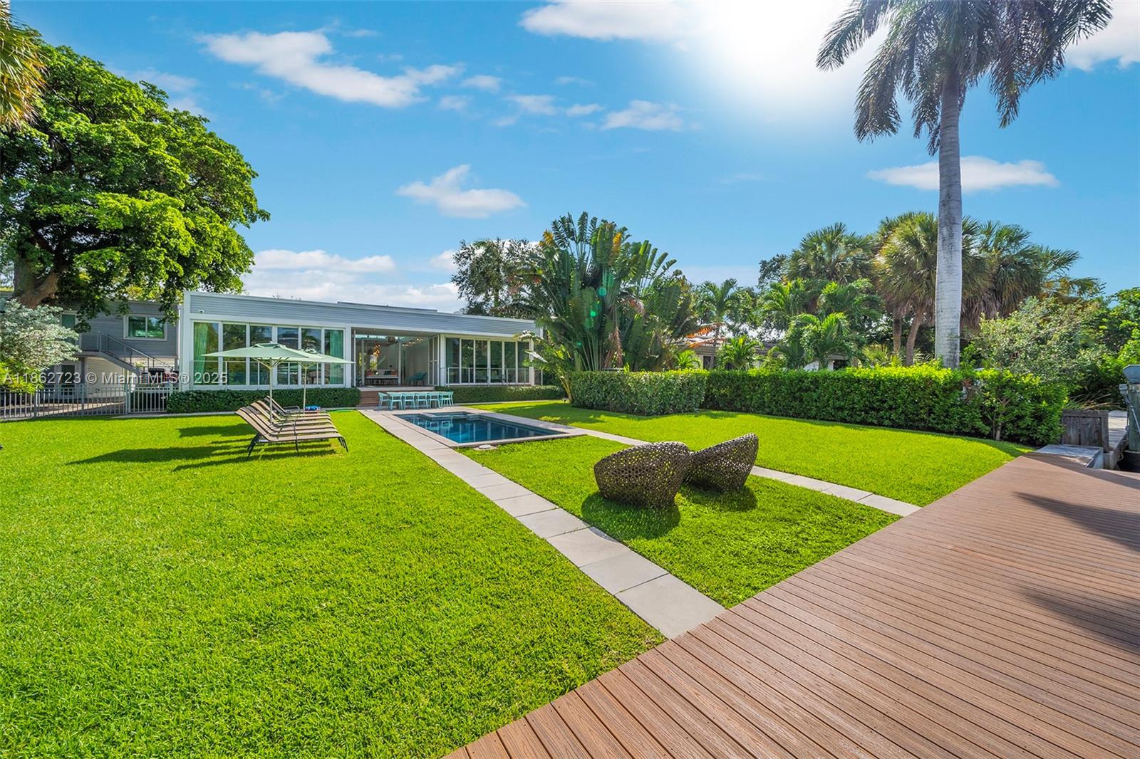 1000 NE Little Riv Dr Miami, FL 33138 1000 NE Little Riv Dr Miami, FL 33138