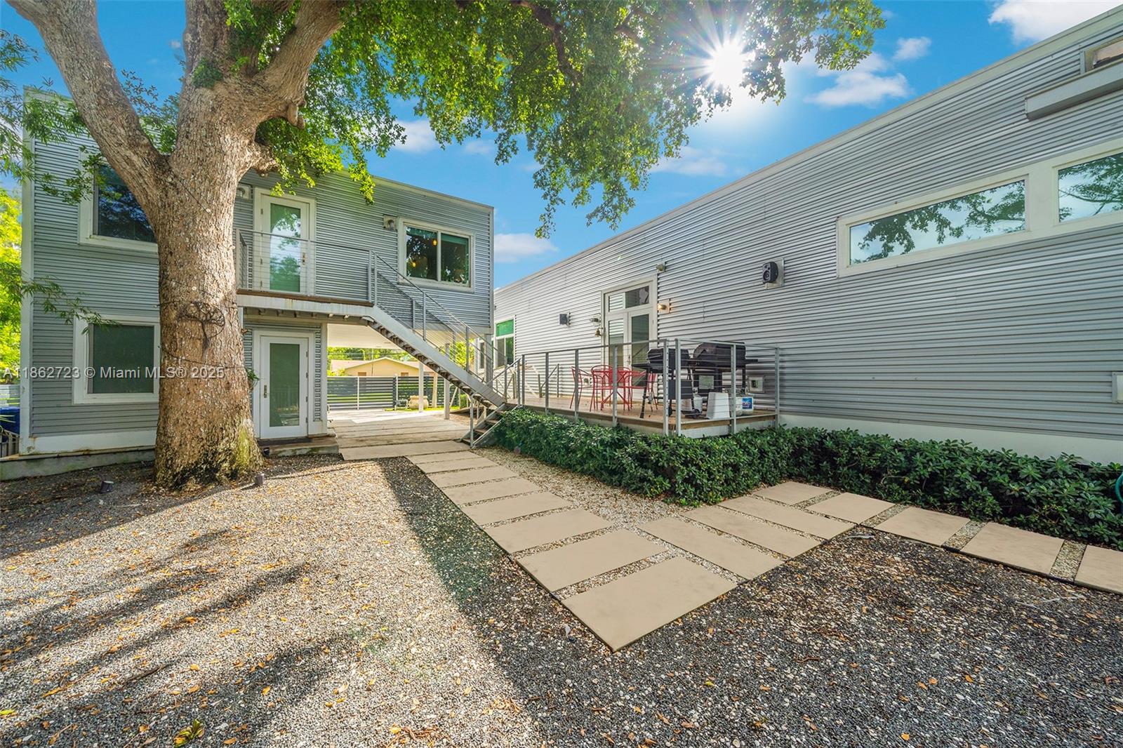 1000 NE Little Riv Dr Miami, FL 33138 1000 NE Little Riv Dr Miami, FL 33138