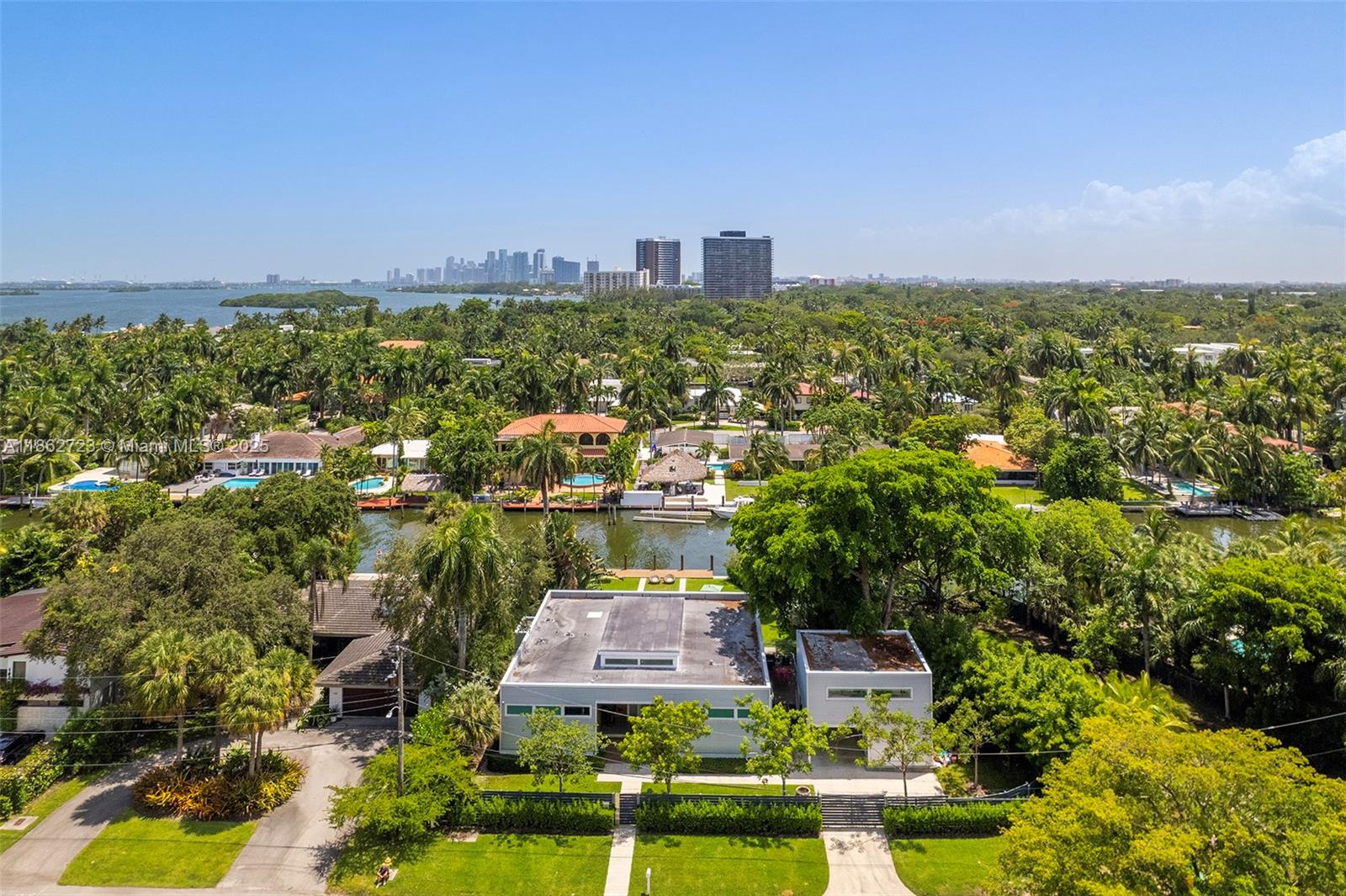 1000 NE Little Riv Dr Miami, FL 33138 1000 NE Little Riv Dr Miami, FL 33138