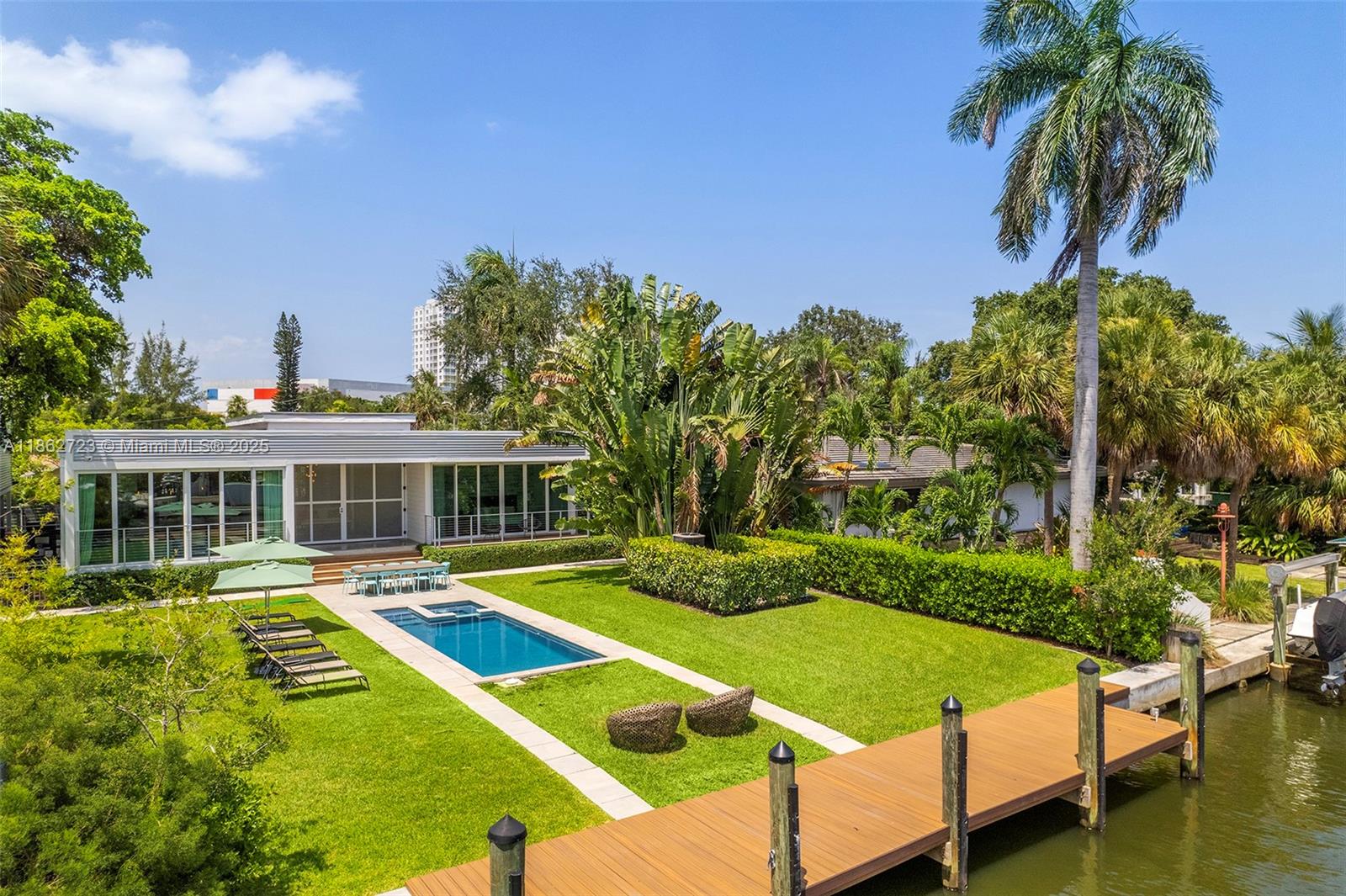 1000 NE Little Riv Dr Miami, FL 33138 1000 NE Little Riv Dr Miami, FL 33138