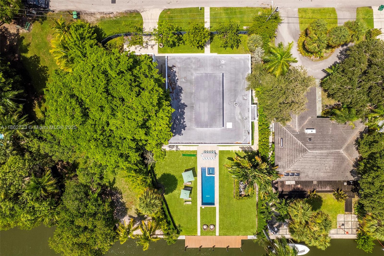 1000 NE Little Riv Dr Miami, FL 33138 1000 NE Little Riv Dr Miami, FL 33138