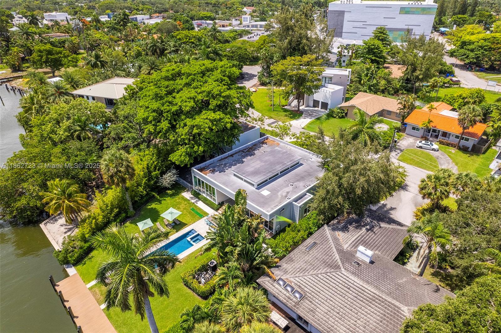 1000 NE Little Riv Dr Miami, FL 33138 1000 NE Little Riv Dr Miami, FL 33138