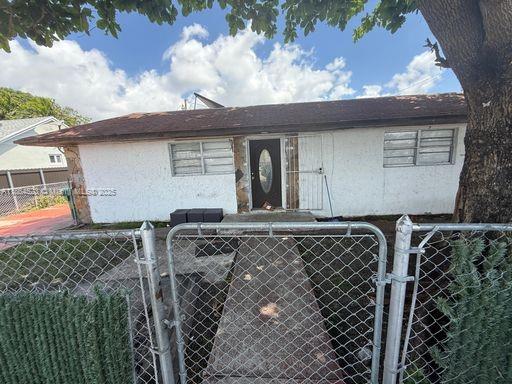 3091 NW 30th St #B