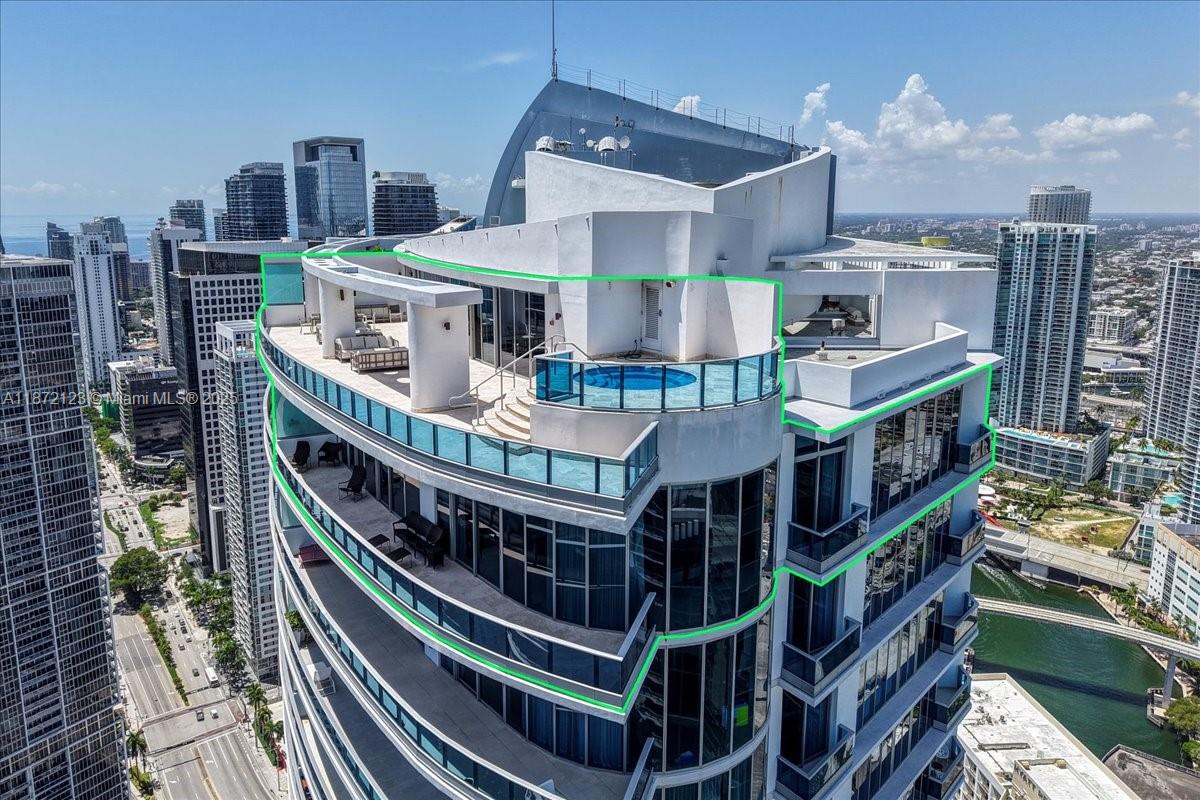 image Epic Residence1