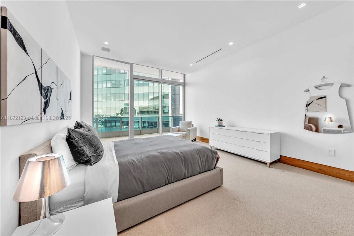 image Epic Residence29