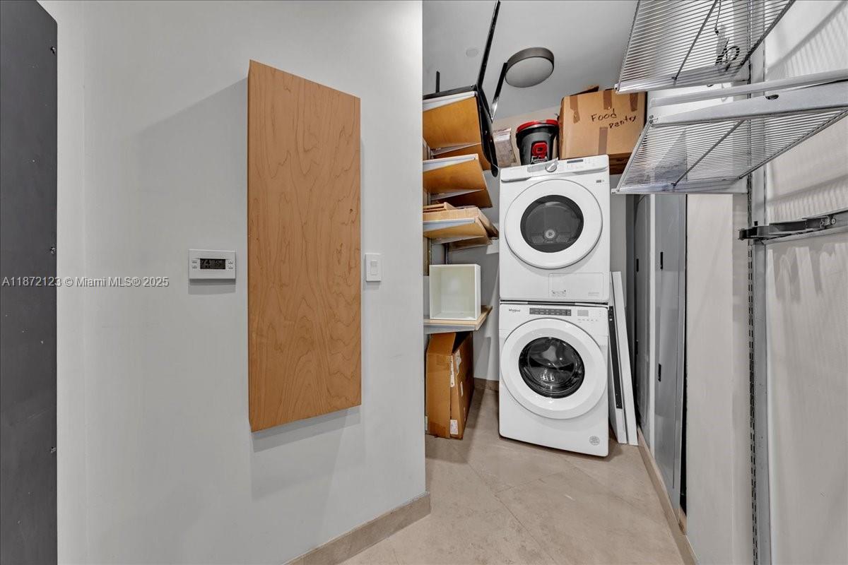 image Epic Residence32