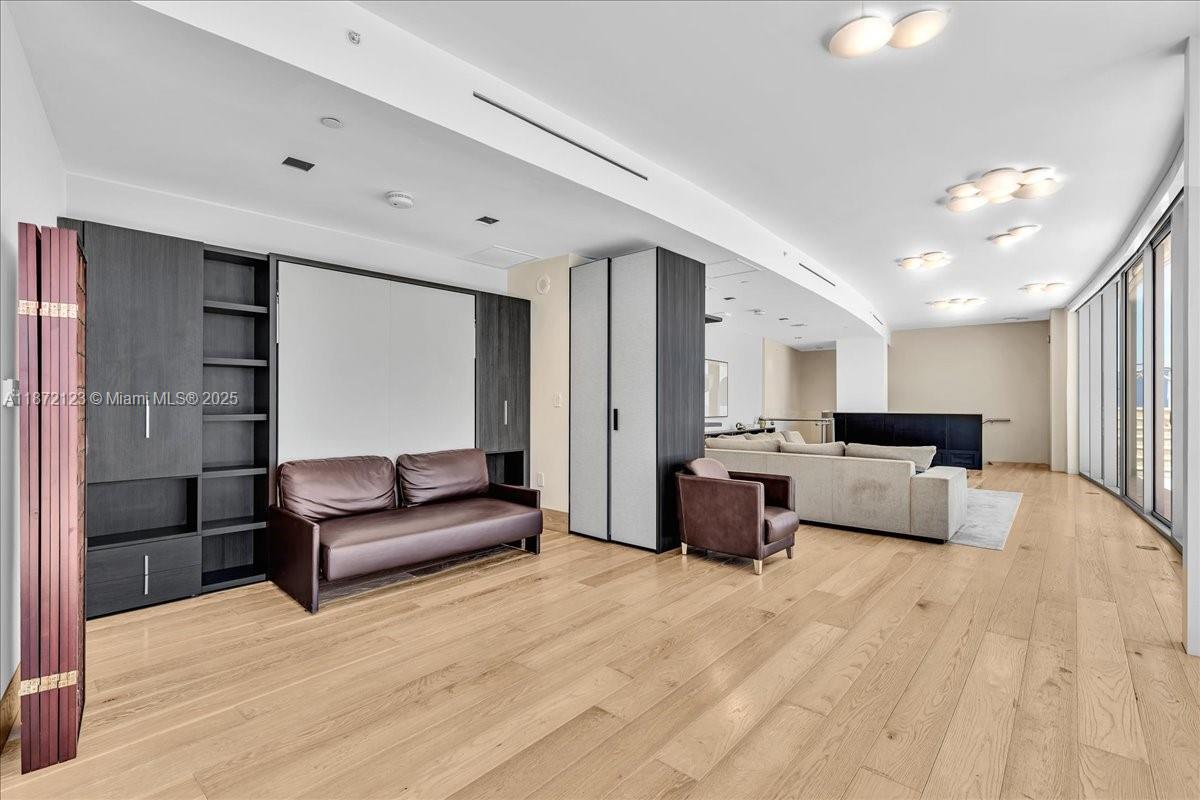 image Epic Residence35