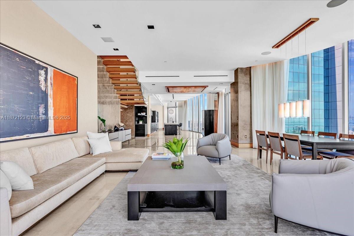 image Epic Residence6